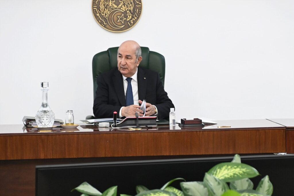 تبون يترأس مجلس الوزراء